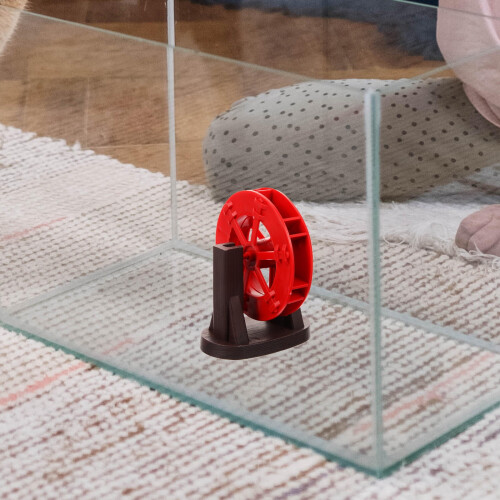 Red plastic wheel prop for fish tank and small pond 2