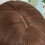 Parrucca da donna in capelli umani con onde naturali e riga laterale 7