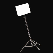 LED svetelný panel pre video s RGB filtrami a statívovým stojanom