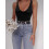 Damesbodysuit met diepe V-hals, open rug, mouwloos en stringmodel. 6