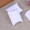 Boîtes à dragées blanches en forme de coussin pour mariage (12 pièces) 5
