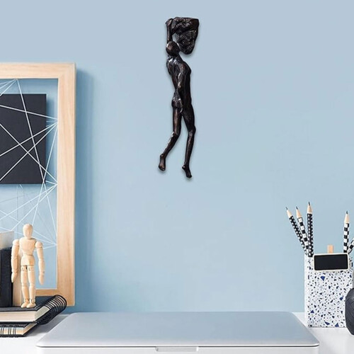 Statue d'homme grimpant en résine noire (1 pièce) 2