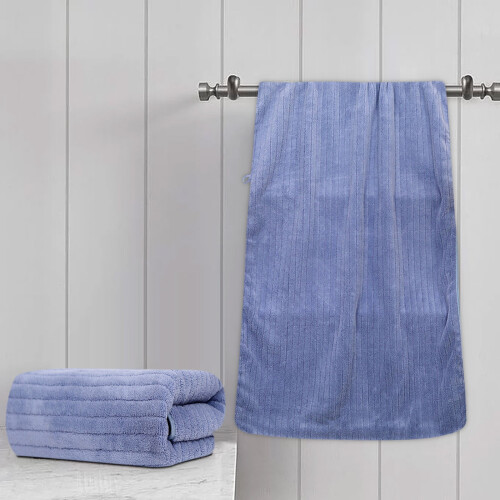 Serviette de bain en microfibre bleue 61 x 119 cm 1