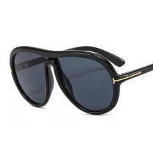 (C1 Black Frame with Gray Lenses) T22031 Oversized Frog Sunglasses with T-Shaped Embellishment, Unisex Slimming Retro Trendy Shades