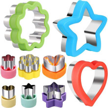 9-Piece Dinosaur Butterfly Cookie Cutters, Stainless Steel Heart Star Sandwich Biscuit Molds, Multicolor Fun Bread Stamp Set for Kids