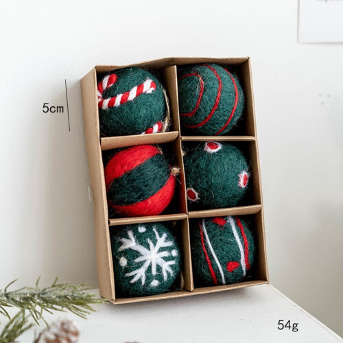 Julepyntsett med ullfiltkuler – DIY av høy kvalitet 1