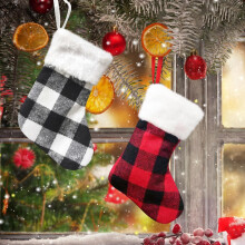 Xubond12PCS Sachets cadeaux pendentifs chaussettes de Noël, ornements chaussettes bonbons à carreaux noirs et rouges, compatibles avec la