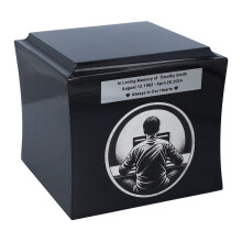 Kremeringsurne for IT-specialist med Laptopgravering Kremeringsurne for IT-specialist med Gravering