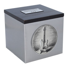 Kremationsurne med motiv af elektrisk guitar Kremationsurne Rustfrit Stål med gravering af Stratocaster guitar