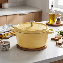 4.75 L Enameled Dutch Oven with Dual Handles and Lid