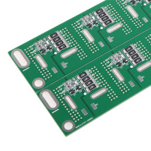 Carte de Protection D'Équilibrage de Supercondensateur à Rangée Unique 2,5 V 2,7 V 2,85 V 3 V 360 F 400 F 500 F 700 F Protection de Condensateur