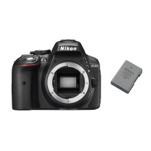 NIKON D5300 Runko Musta + EN-EL14A Akku