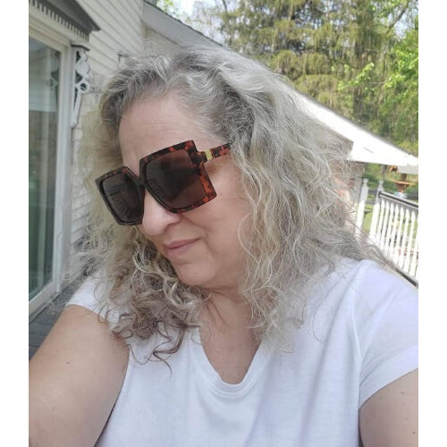 Women's oversized square bifocal reading sunglasses +2.50, 2