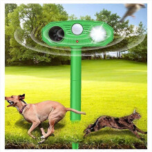 Outdoor Solar Ultrasonic Animal Repeller Bird Repeller Cat Repeller Dog Repeller Mouse Repeller Ultrasonic Animal Repeller Grass Green