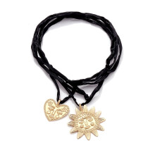 Collar con colgante de sol y amor, ligero, lujoso, tallado, estilo retro.