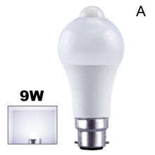 Lampadina LED a globo E27/B22 con sensore di movimento PIR 9W