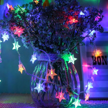 Cordão de luzes LED em formato de estrela e floco de neve, alimentado por bateria (20 unidades)