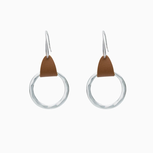 Brincos longos geométricos para mulheres com estilo único.