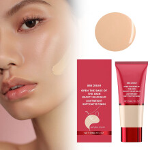 Soin hydratant Light Line pour minimiser les pores et unifier le teint
