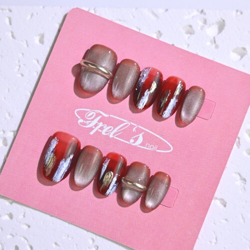 Frely's Round Oatmeal Latte Press-On Nails Set