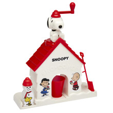 Cra-Z-Art Snoopy SNO-Cone Machine, Snow Cone Shaved Ice Maker Ice Shaver, Snoopy House Shaped Shaved Ice Maker Comes with Fruit Punch Flavor Packet, A