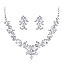 Women's rhinestone floral necklace and earrings set, silver