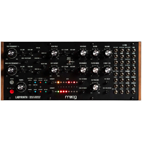 MOOG Labyrinth - semi-modular analogue synthesiser 1