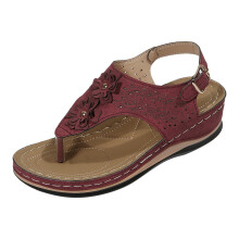 Women's open toe thong sandals red size 7.5 wide