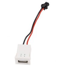 USB-Buchse mit Ladeanschluss und Kabel