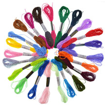 Regenbogen-Stickgarn, 12 Farben, 8 m pro Strang