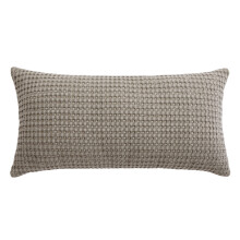 Cojín decorativo Levtex Home con textura de gofre, color topo, 12x24 pulgadas.