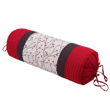 Cuscino decorativo da collo Levtex Home Holly 7x18 pollici, rosso