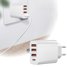 WIQUOKETT USB travel power adapter with European plug