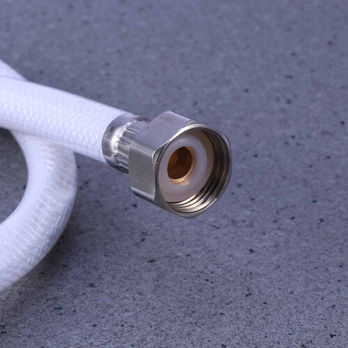 Tuyau d'arrivée d'eau pour chauffe-eau avec raccords renforcés 2