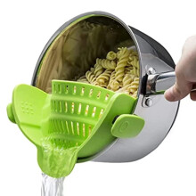 Silicone kitchen strainer clip-on for pots and pans green