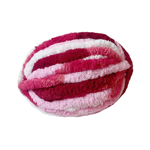Polyester wool blend chunky yarn for crocheting and