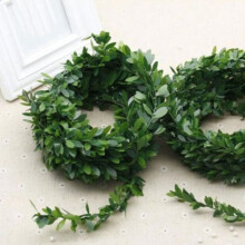Green leaf wire garland artificial 7.5m
