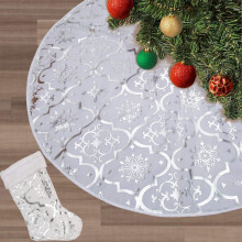 Jupe de sapin de Noël de 122 cm avec décorations de chaussettes de Noël pour la décoration intérieure et les fêtes de Noël, blanche