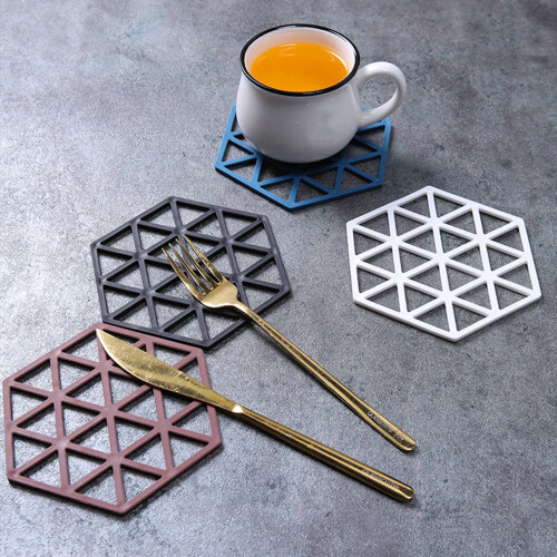 Table Mat Anti-Scald Anti-Slip Insulation Mat 4 pcs 1