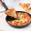 Forma de pizza antiaderente de 15 cm (6 polegadas) na cor preta. 3