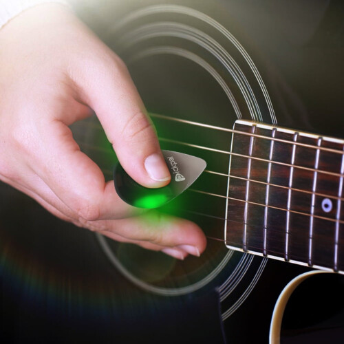 Guitar pick luminous portable green 1 piece 2