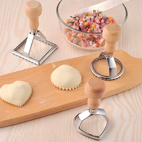 Ravioli Stamp Cutter Set Wooden Handle 5 Pieces 2
