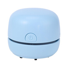 Desktop vacuum cleaner for keyboard and chip cleaning