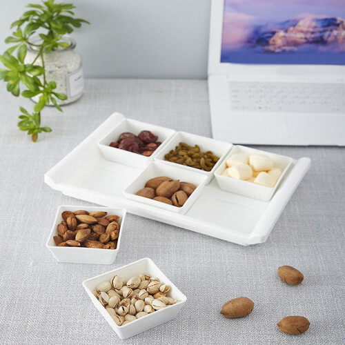 Livrdious snack and fruit tray 6-slot plastic organizer