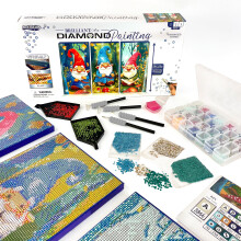 ArtSkills Diamant Schilderen Kit, Diamant Kunst Klaar om Op te Hangen Met Opberg- en Accessoire Kit, Gnooms, 3 Doeken 14" x 7"