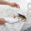 RFUGUG Mini desktop sweeper set with micro broom and dustpan 2