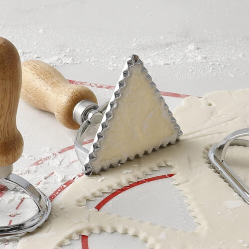 Ravioli Cutter Stamp Mold Set 4 inch 7 pcs with Rolling Pin 2