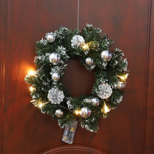 Manfiter Christmas wreath with LED lights outdoor front 2