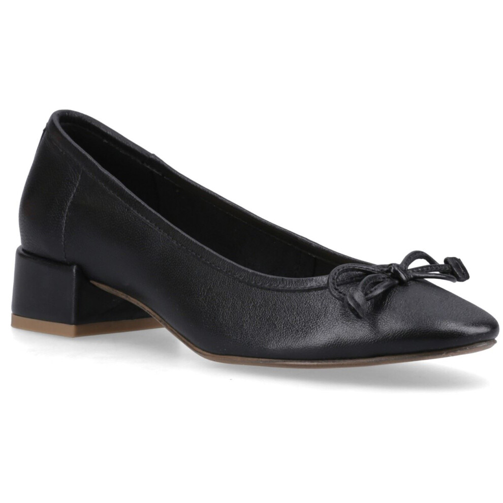 Hush Puppies (, ) Silvia Low Heel Leather Women's Black Round Court Shoes