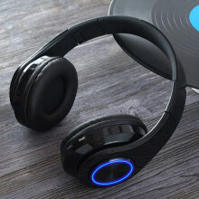 Wireless Bluetooth Gaming Headset with LED Light Stereo